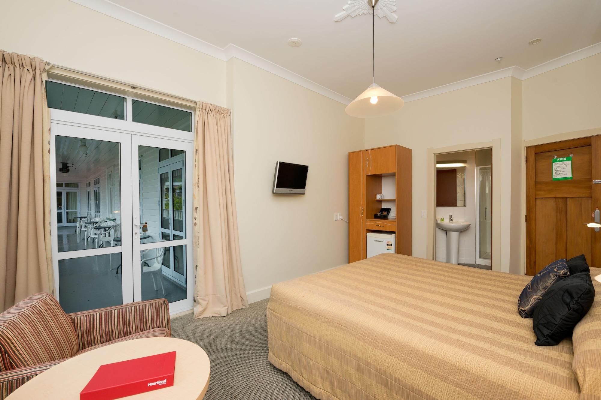 Heartland Hotel Fox Glacier Bagian luar foto