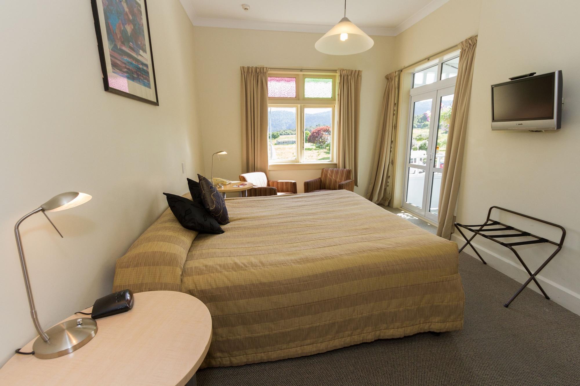 Heartland Hotel Fox Glacier Bagian luar foto