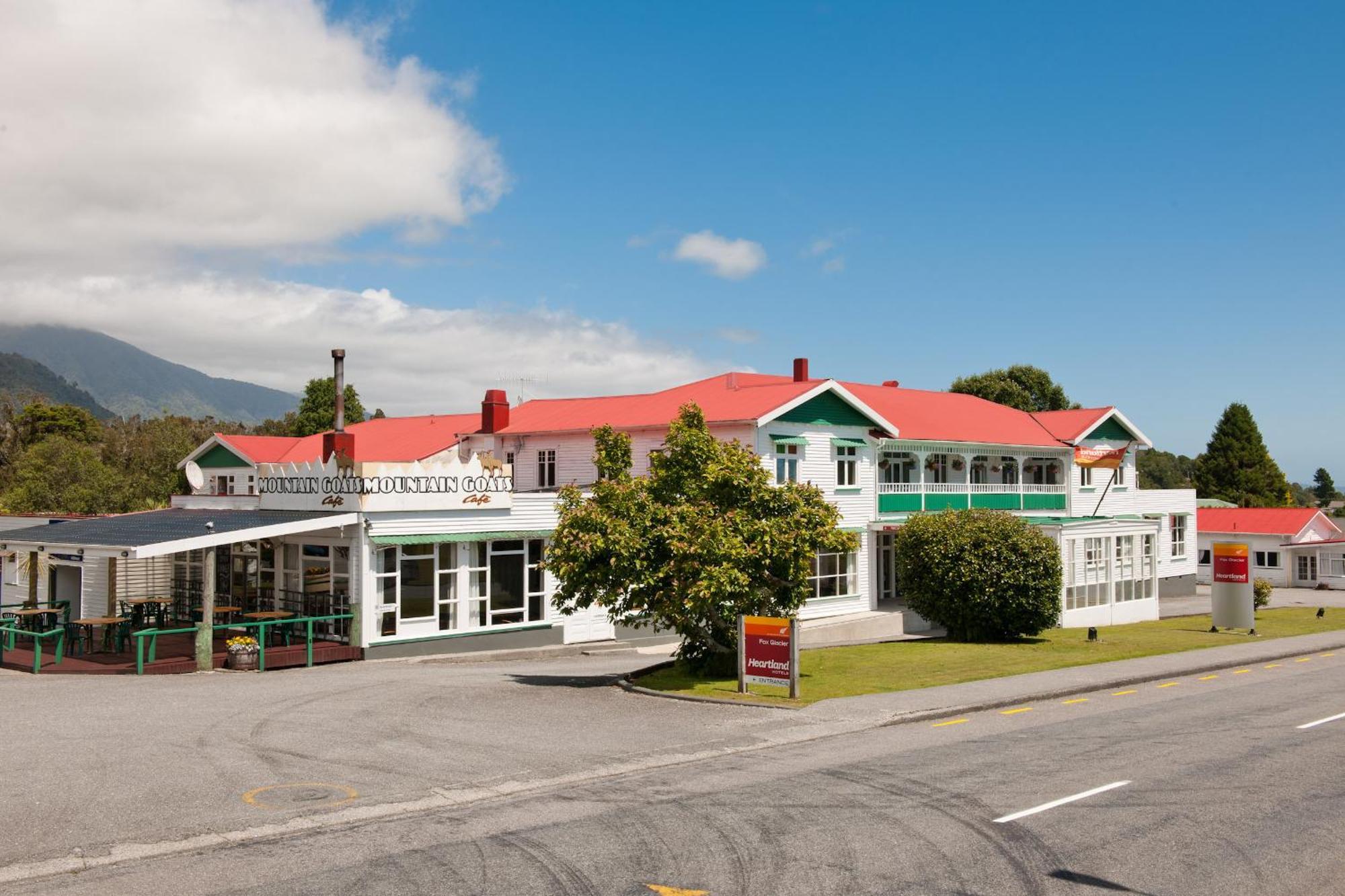 Heartland Hotel Fox Glacier Bagian luar foto