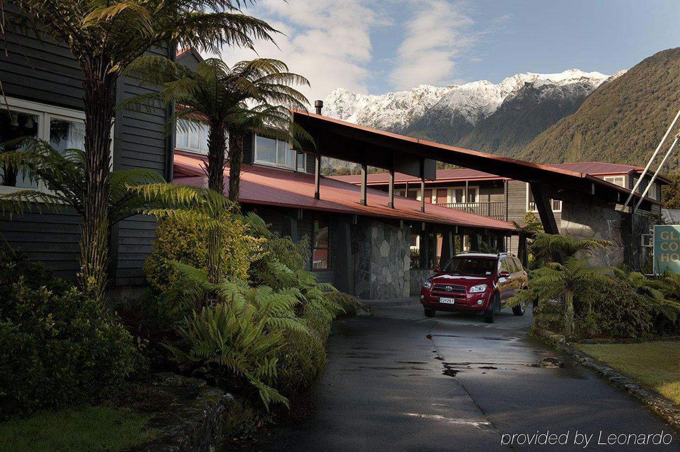 Heartland Hotel Fox Glacier Bagian luar foto